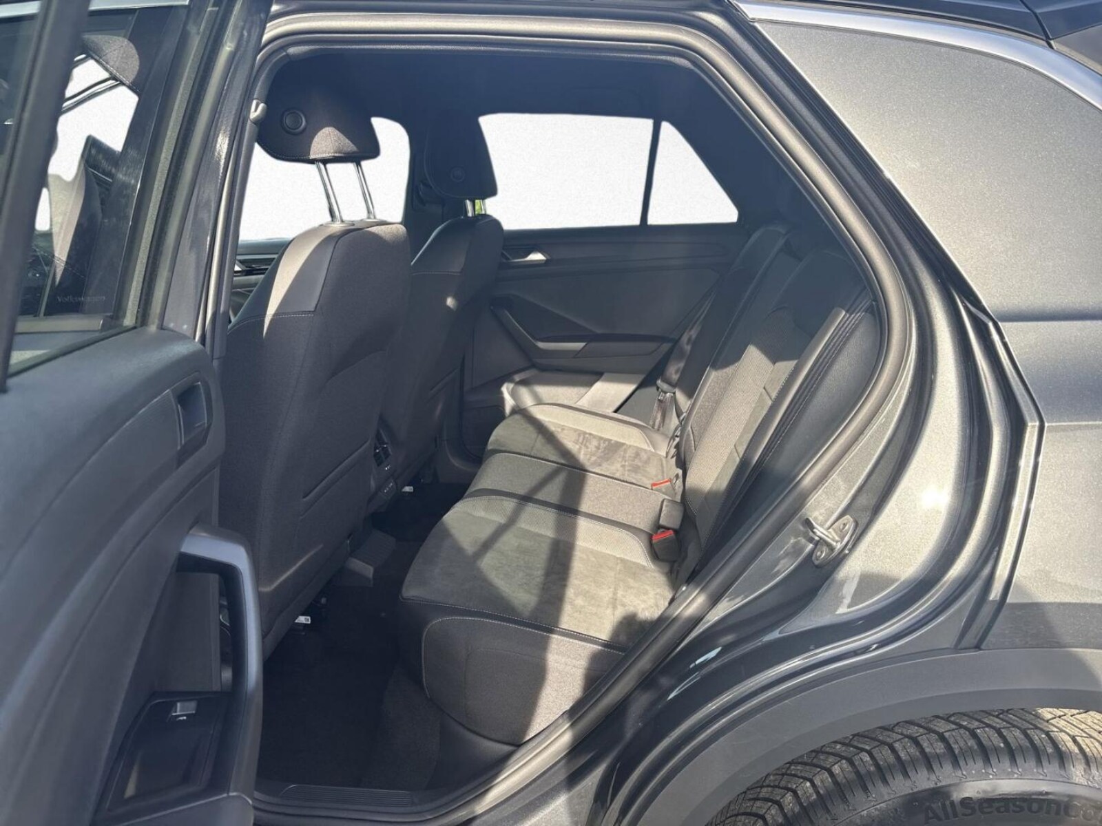 Volkswagen T-Roc – Bild 12