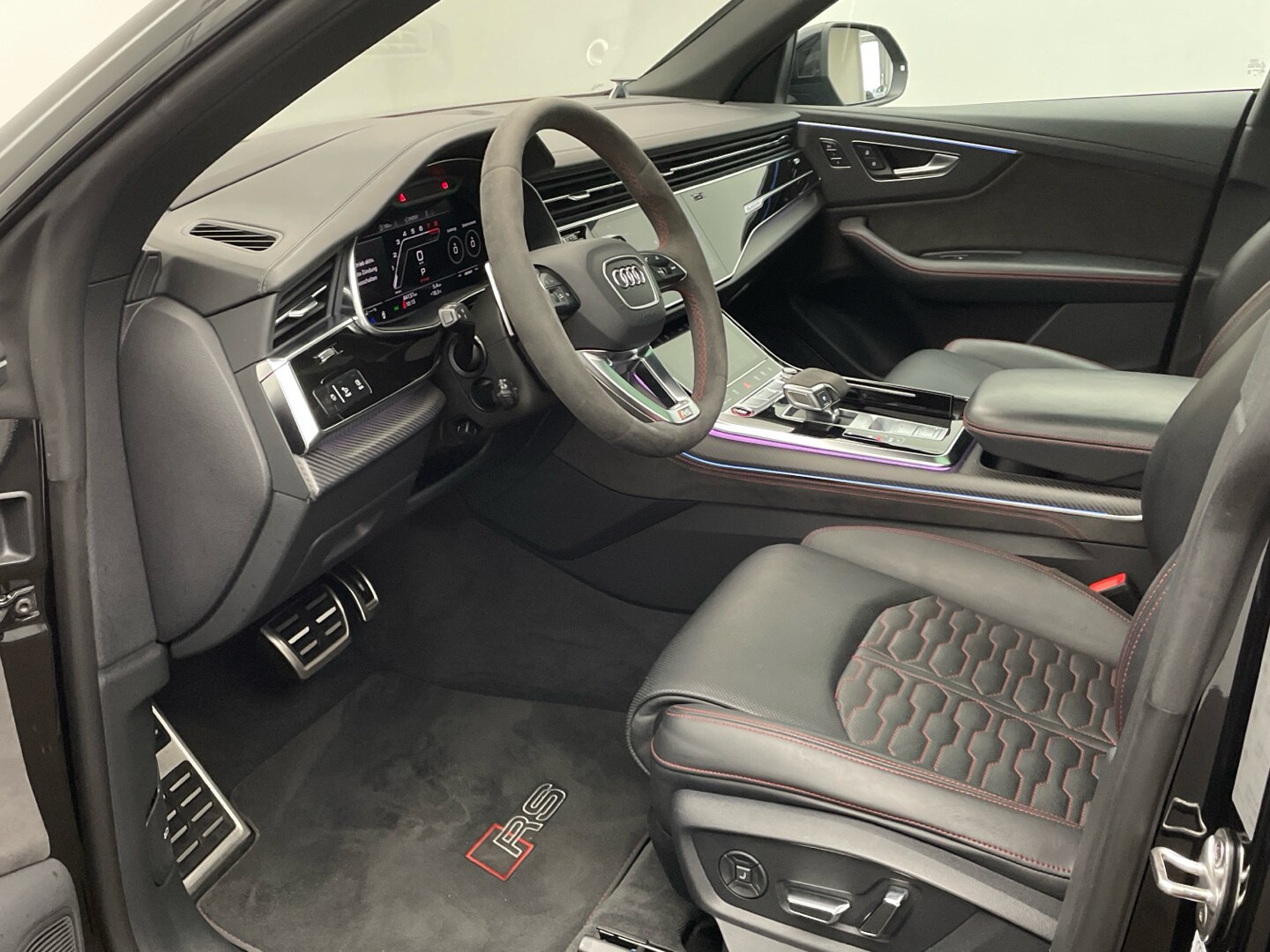 Image about Audi RS Q8 TFSI quattro tiptronic