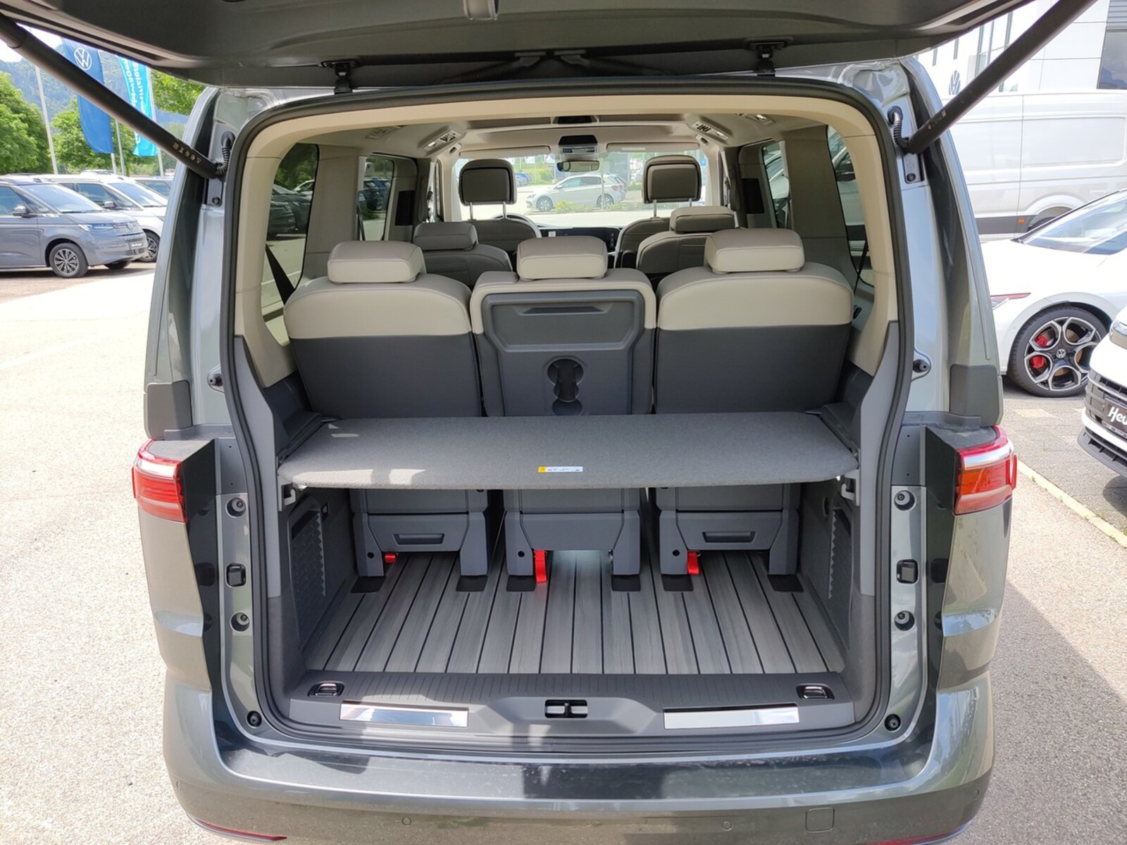 Volkswagen Multivan Langversion – Bild 8