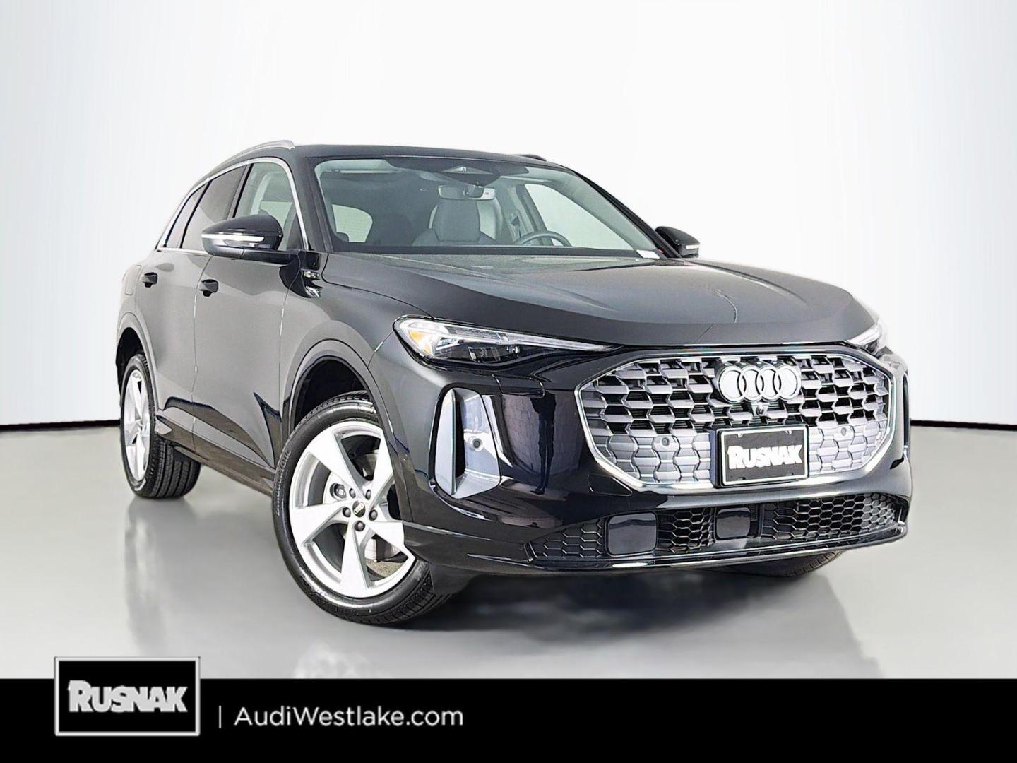 2025 Audi Q5 40 Premium Plus's photo