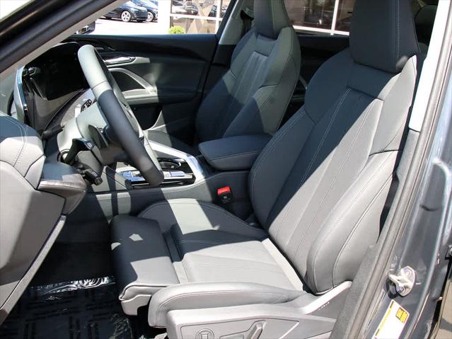 2025 AUDI Q5 - Image 11