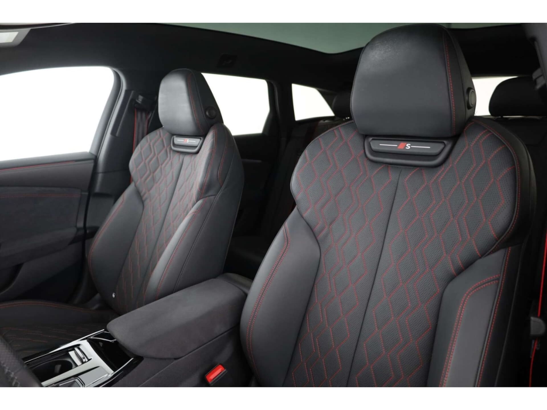 Audi S6 Avant e-tron