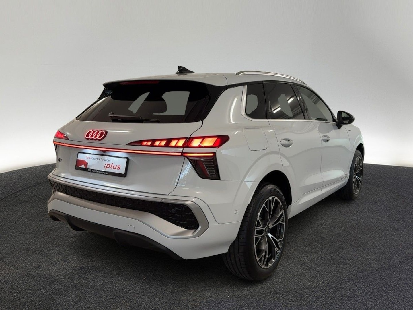 Bild über Audi Q3 SUV e-hybrid e-hybrid 200 kW S tronic - für weitere Informationen kontaktieren Sie den Audi Partner