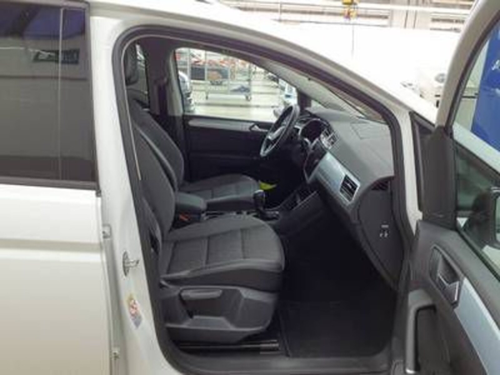 Volkswagen Touran – Bild 3