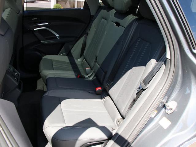 2025 AUDI Q5 - Image 13