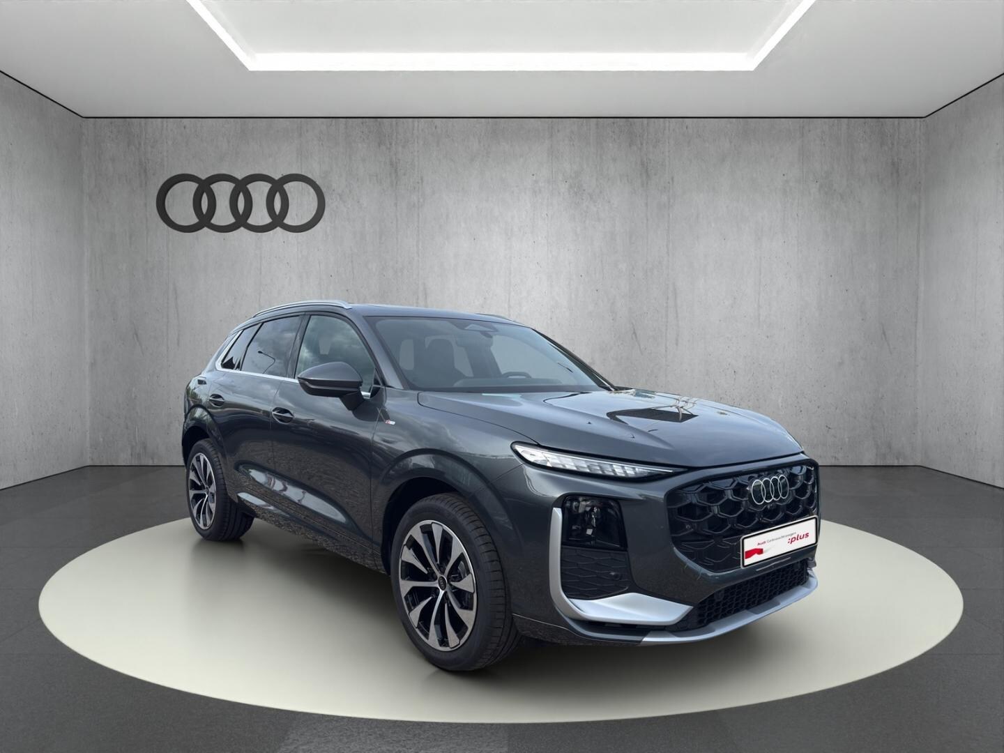 Bild über Audi Q3 SUV TFSI 110 kW S tronic - für weitere Informationen kontaktieren Sie den Audi Partner