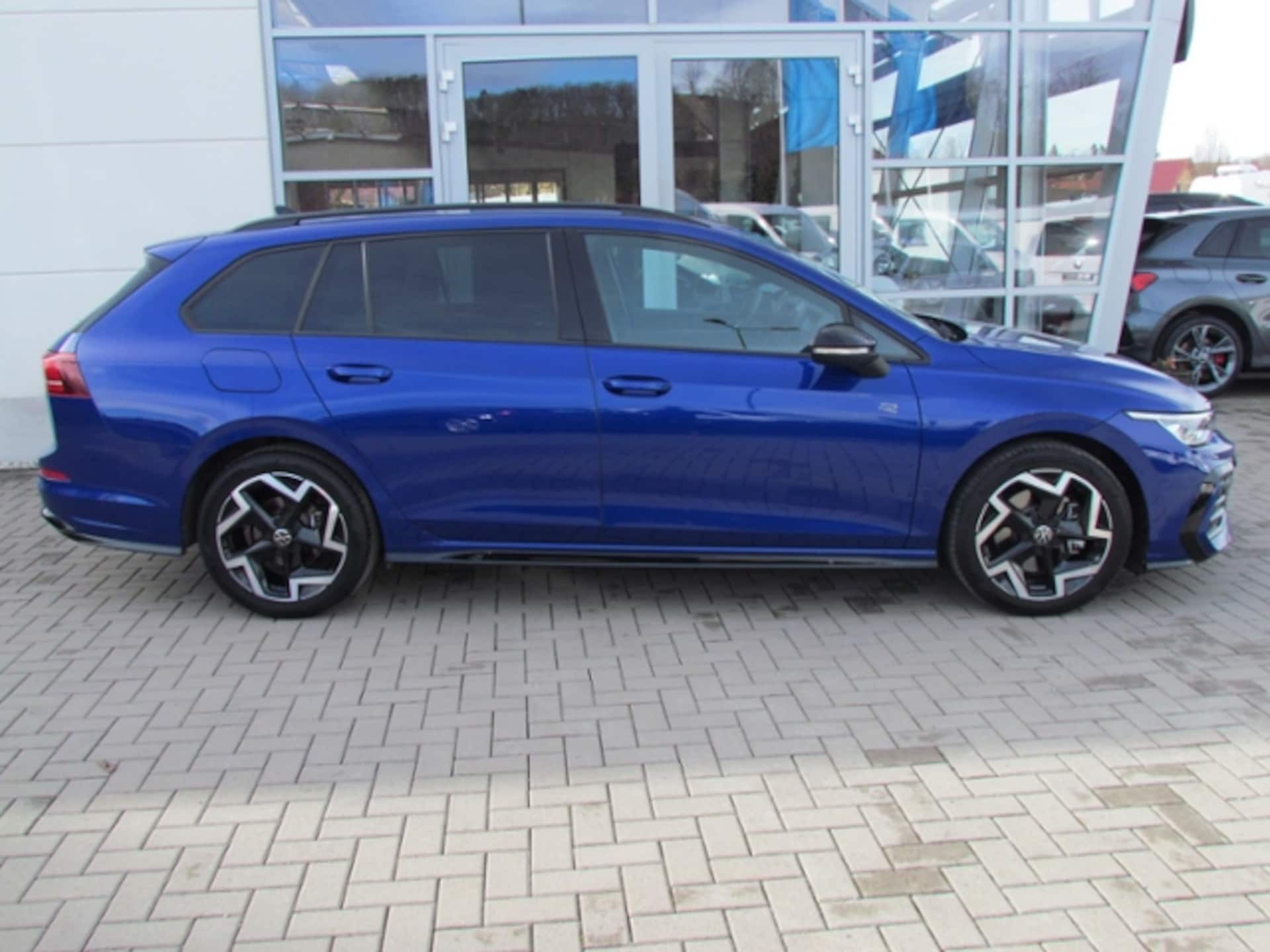 Volkswagen Golf Variant R-Line