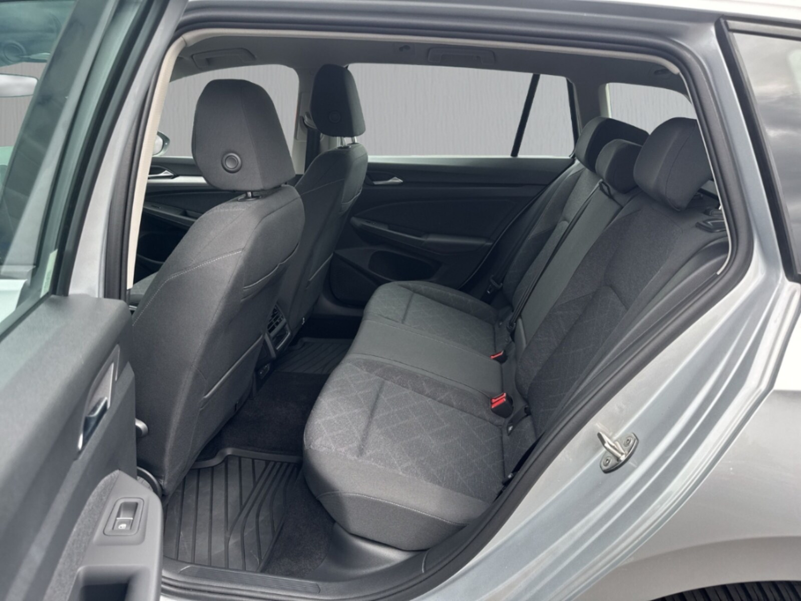 Volkswagen Golf Variant – Bild 14
