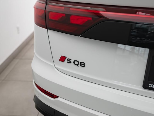 2026 Audi SQ8