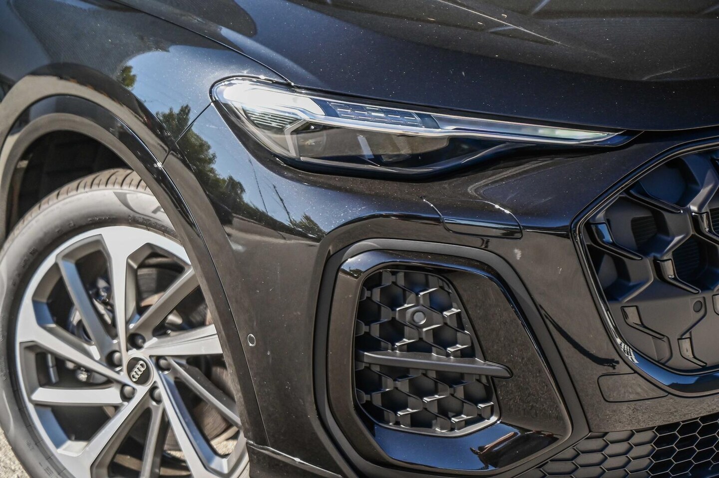 Image about Audi Q5 SUV TDI quattro 150 kW sport