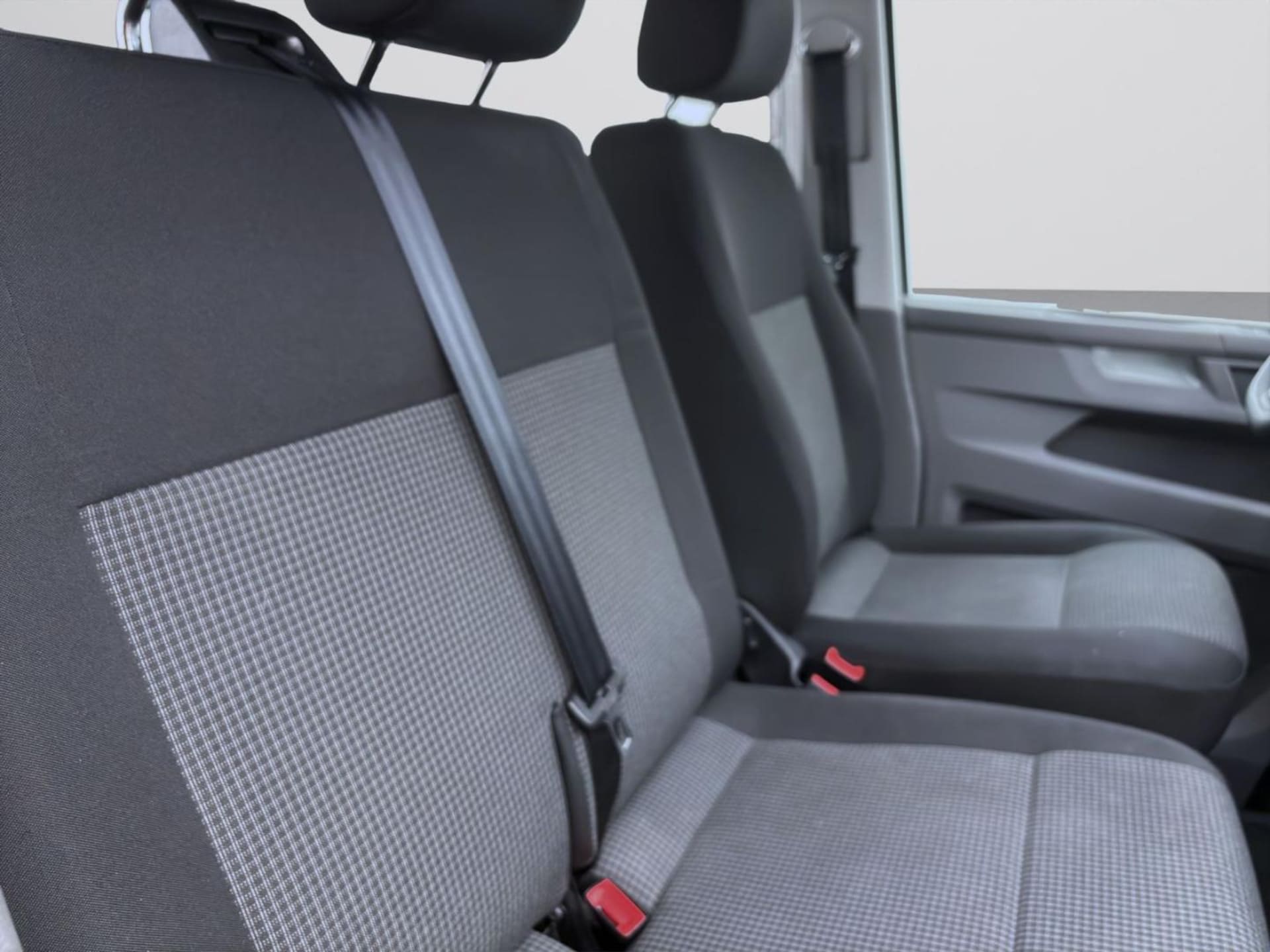 Volkswagen T6.1 Transporter Kombi kurzer Radstand