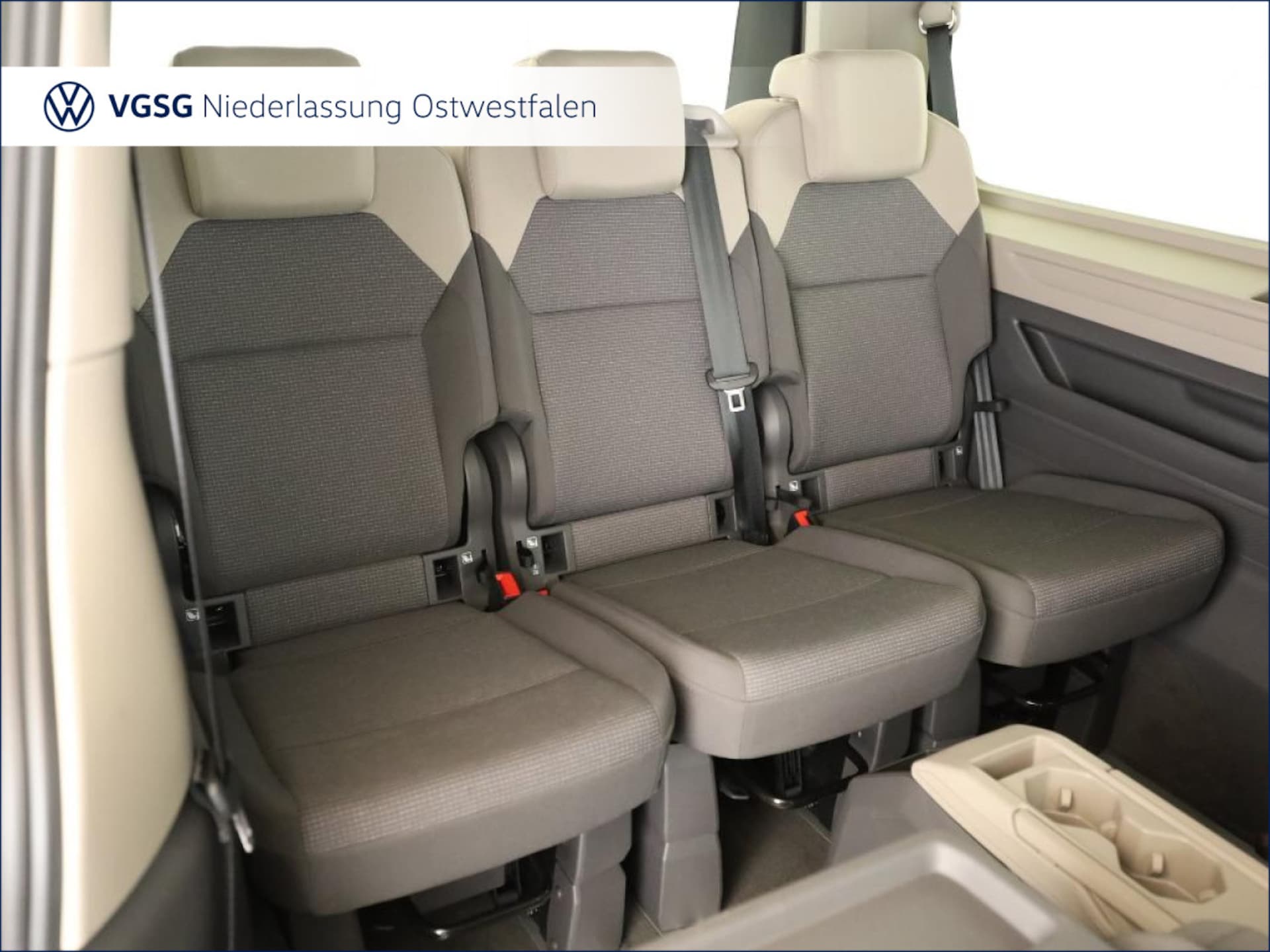 Volkswagen Multivan Langversion Basis-Modell