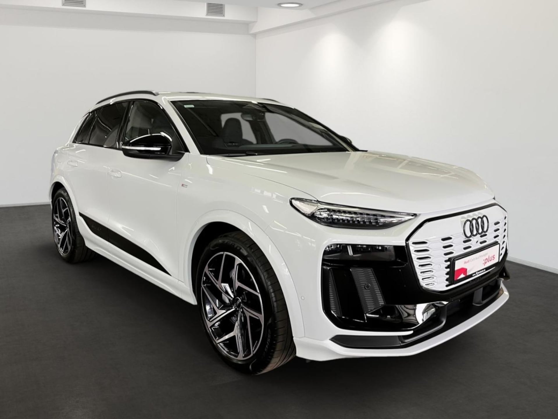Audi Q6 SUV e-tron
