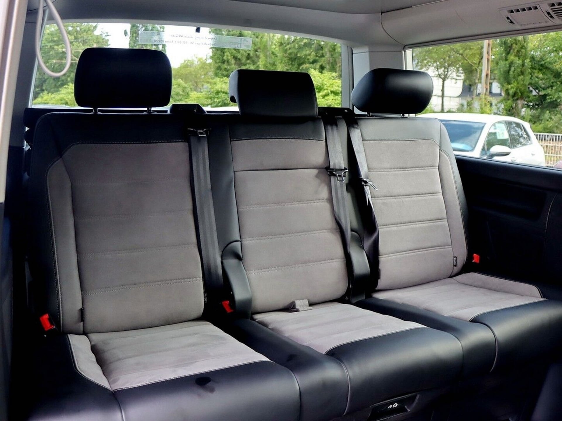 Volkswagen T6.1 California Beach