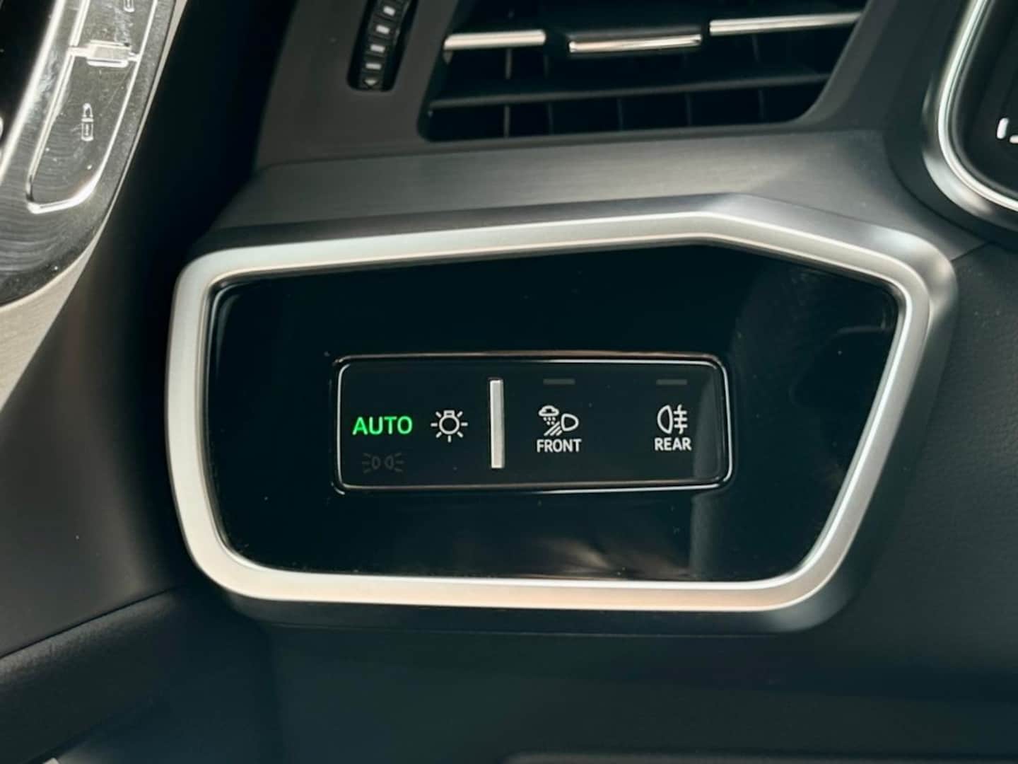 Bild über Audi A6 Avant sport 55 TFSI quattro S tronic - für weitere Informationen kontaktieren Sie den Audi Partner