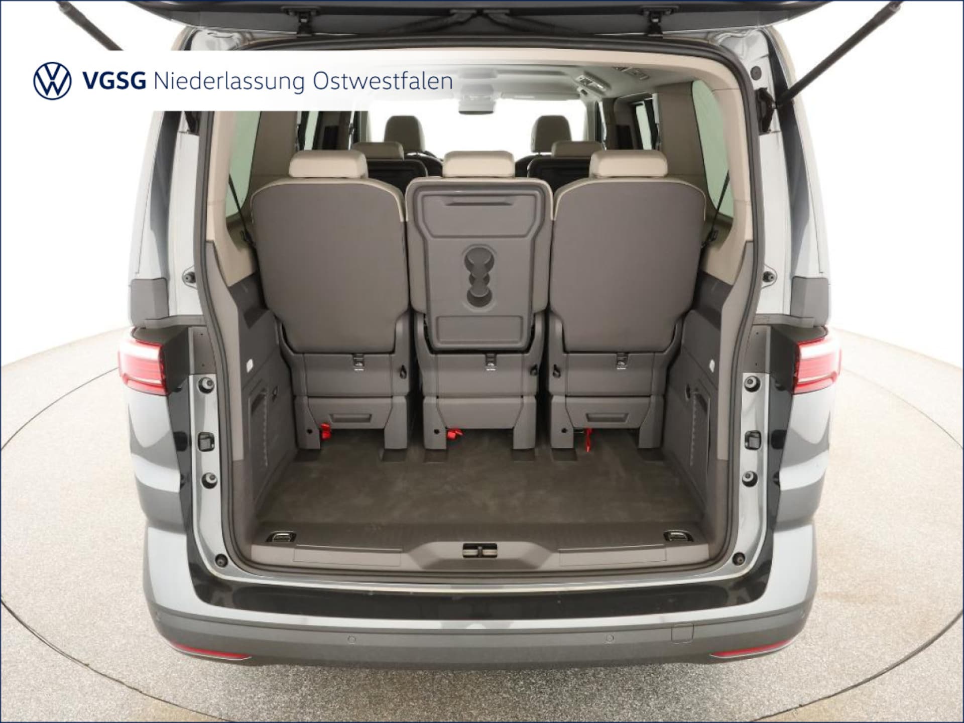 Volkswagen Multivan Langversion Basis-Modell