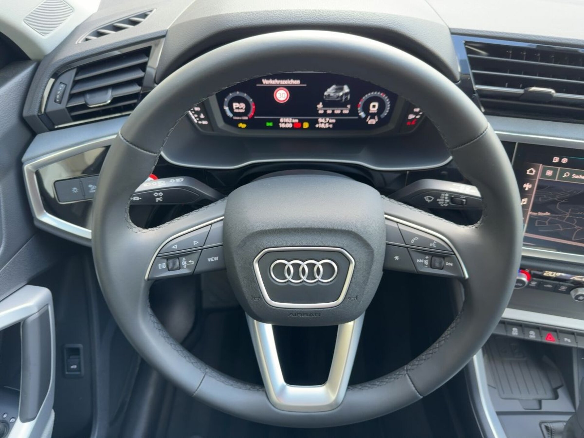 Audi Q3 SUV S line