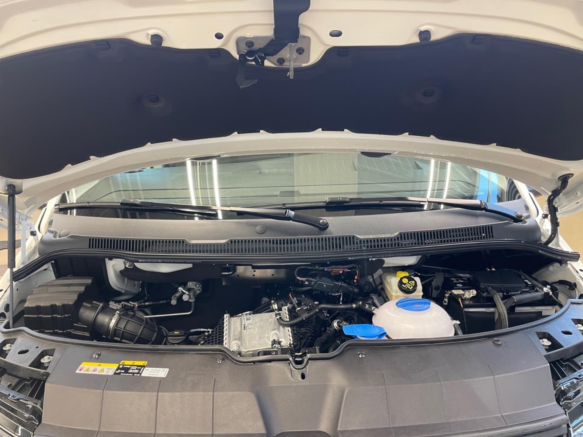 Volkswagen T6.1 Transporter Kasten langer Radstand