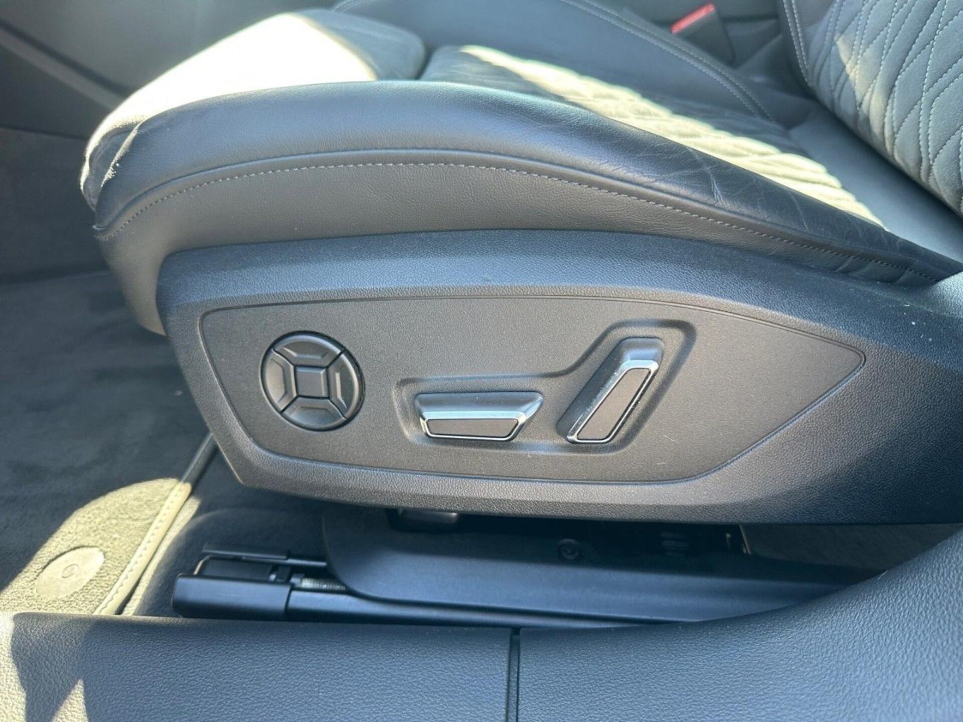 Audi S6 Limousine