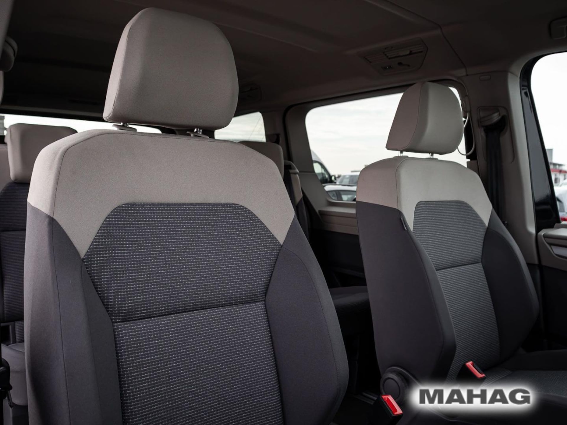 Volkswagen Multivan Basis-Modell