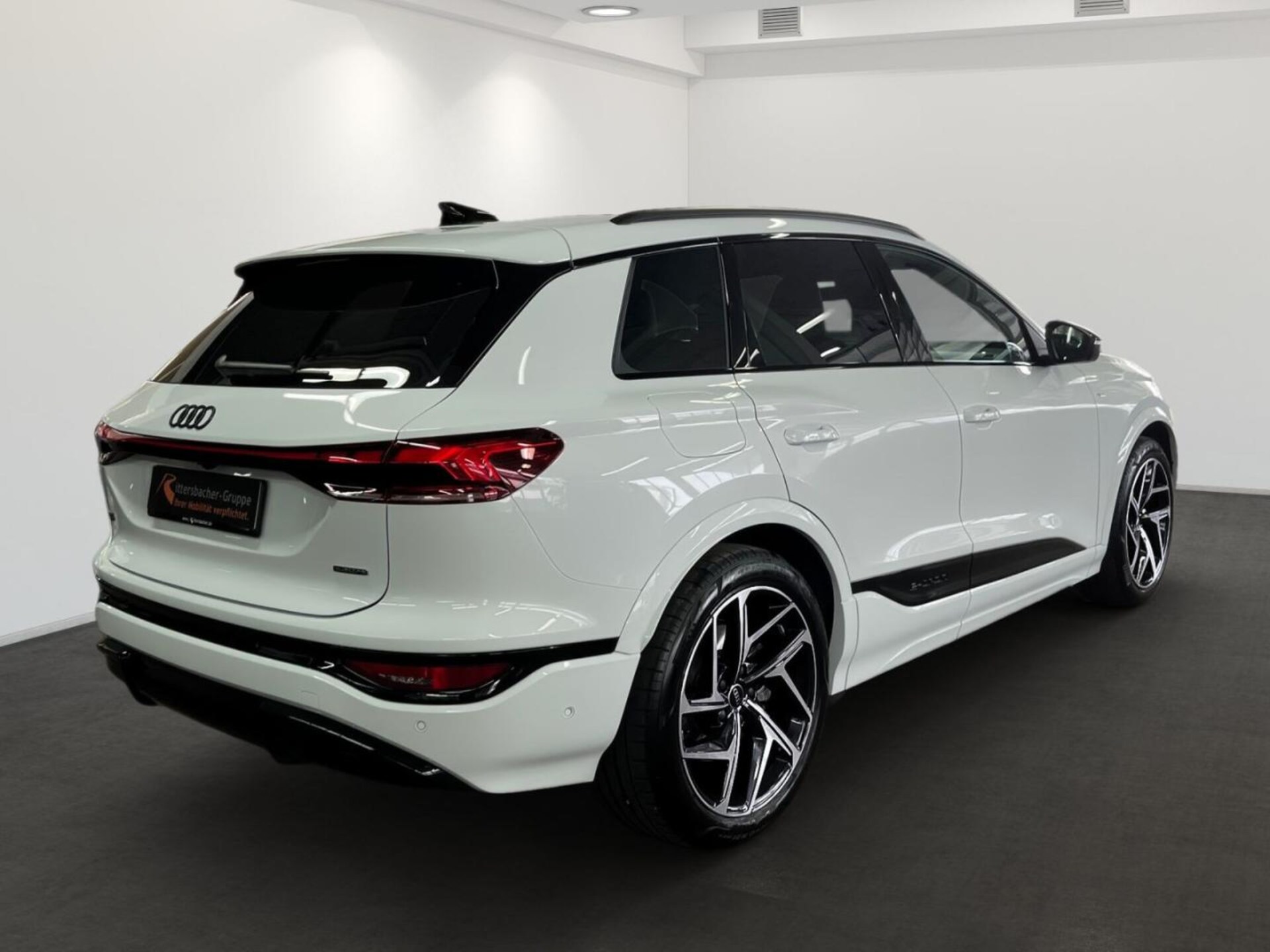 Audi Q6 SUV e-tron