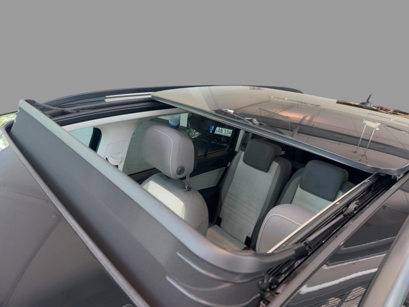 Volkswagen Touran – Bild 17