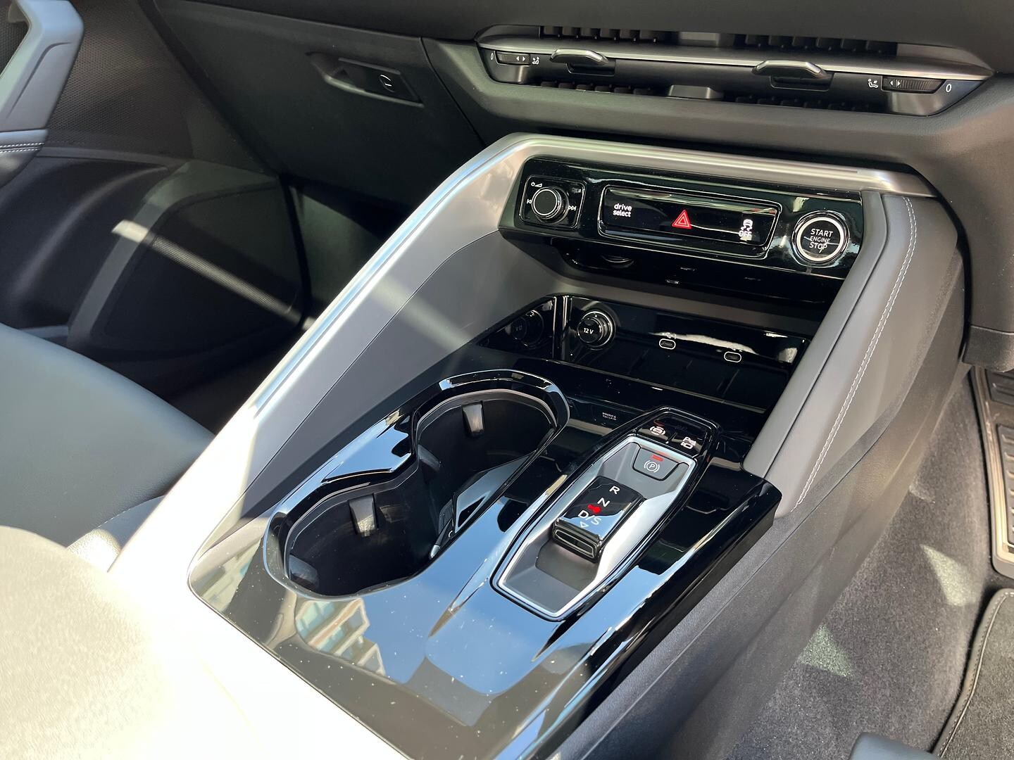 Image about Audi Q5 SUV TDI quattro 150 kW sport