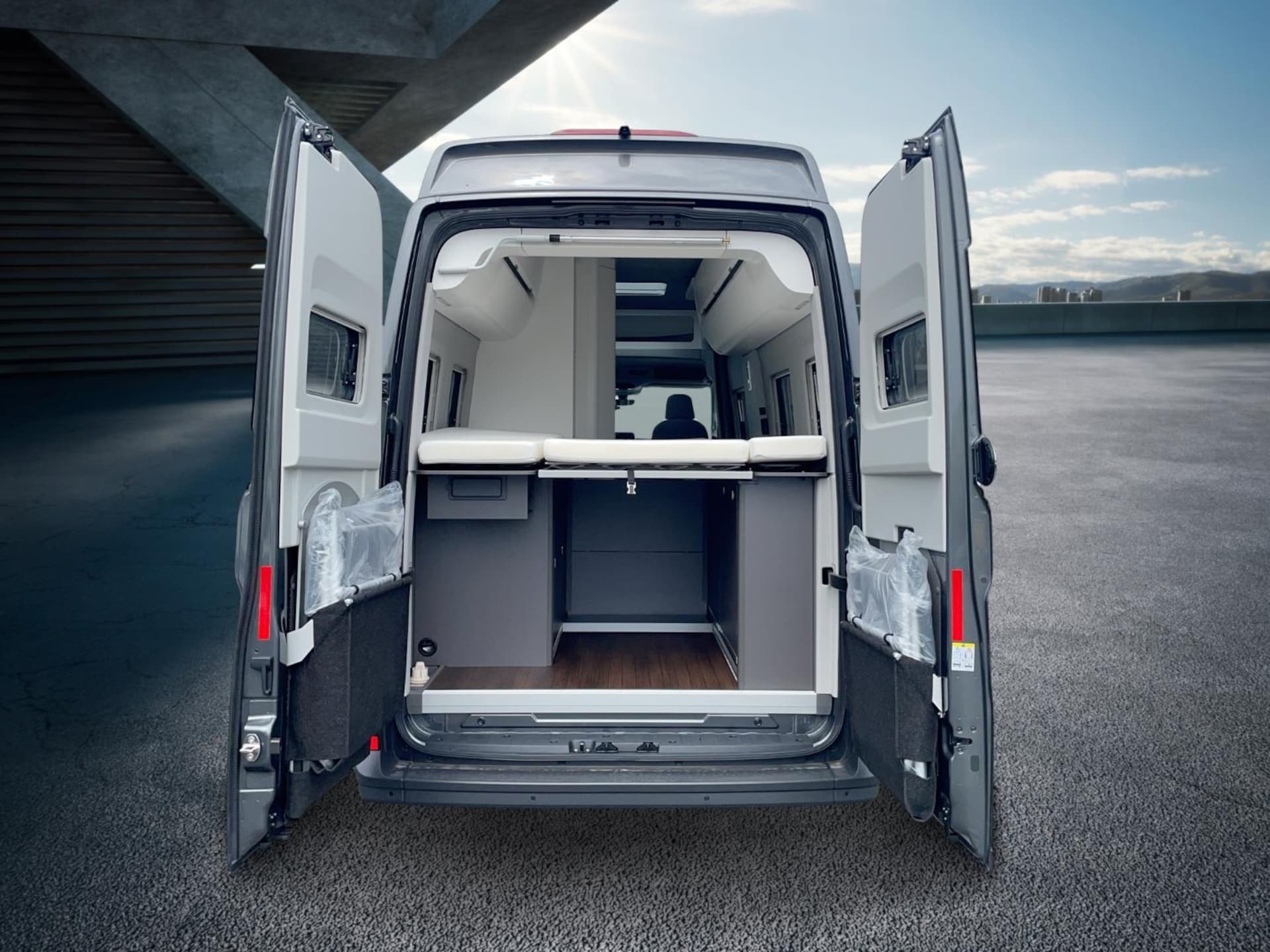 Volkswagen Grand California 680