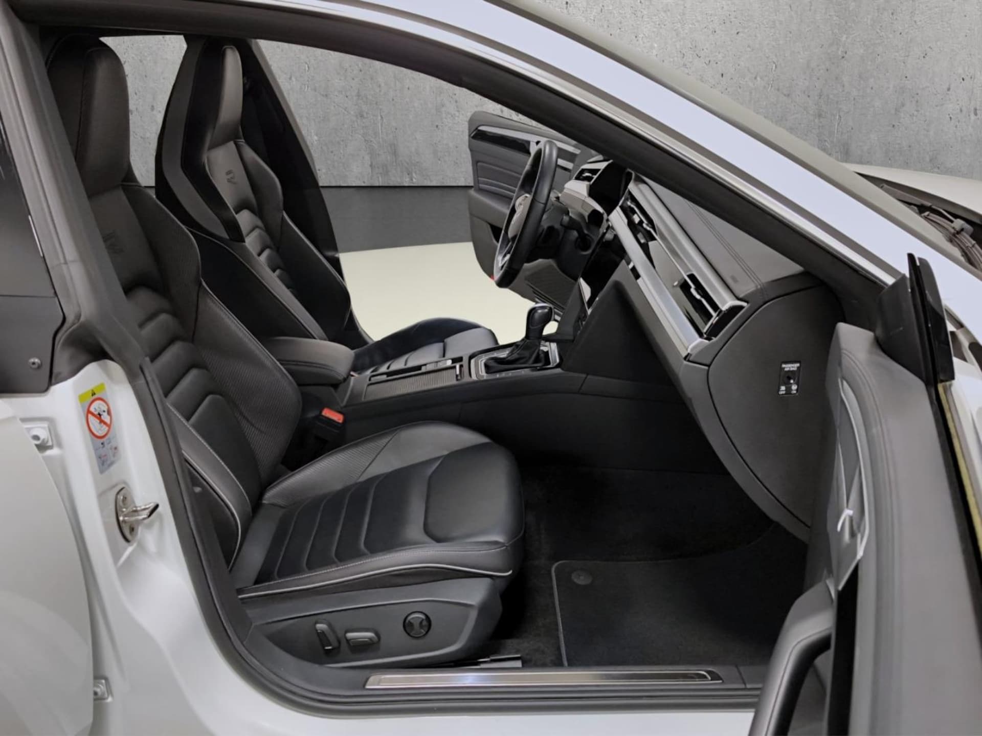 Volkswagen Arteon R-Line