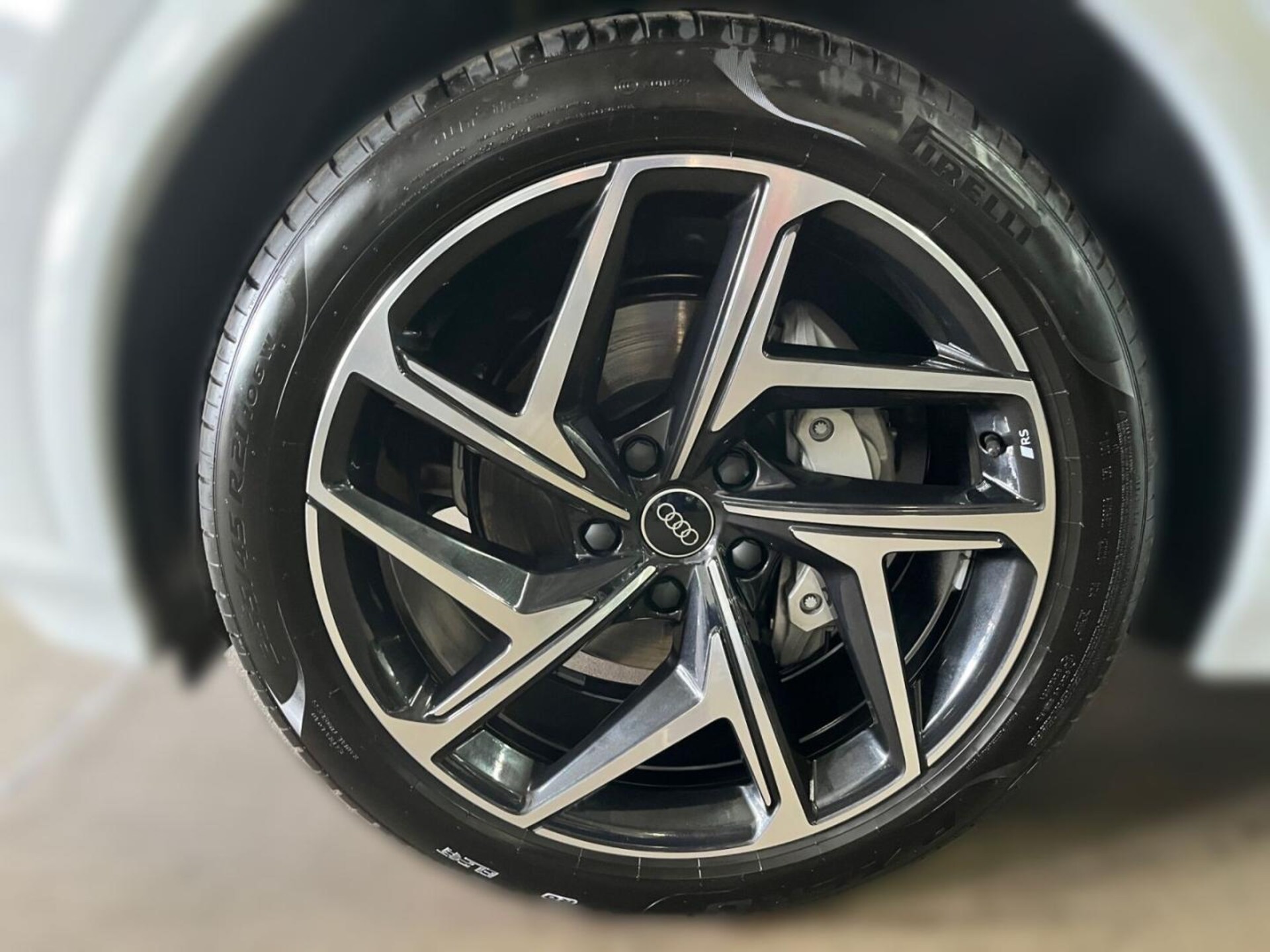 Audi Q6 SUV e-tron