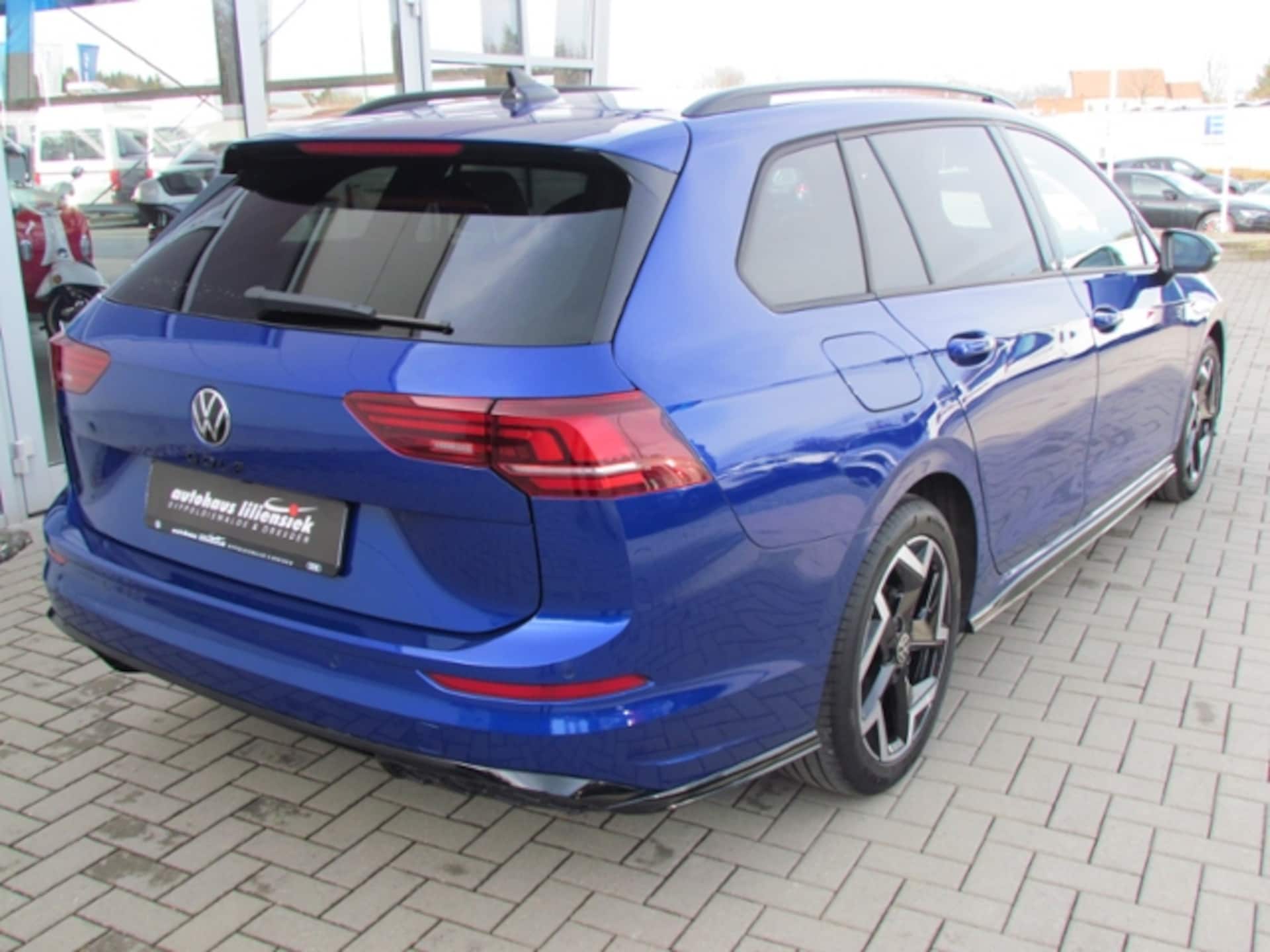 Volkswagen Golf Variant R-Line