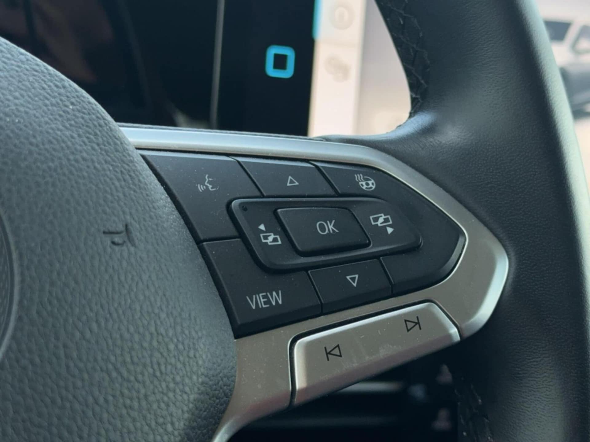 Volkswagen Golf Active