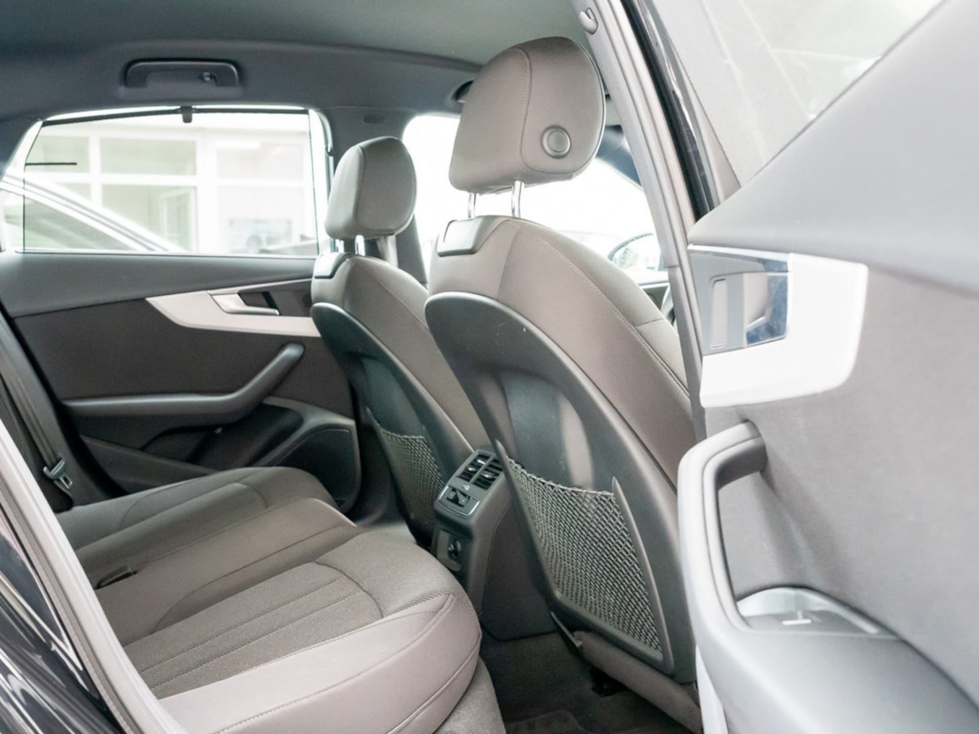 Audi A4 Limousine Advanced