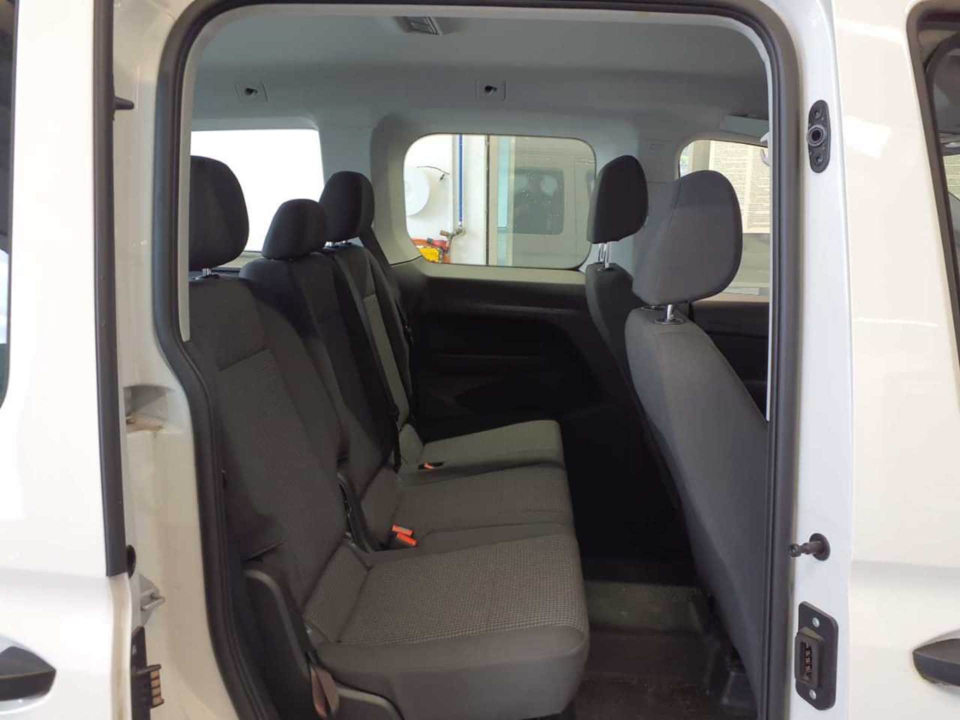 Volkswagen Caddy Kombi Basis-Modell