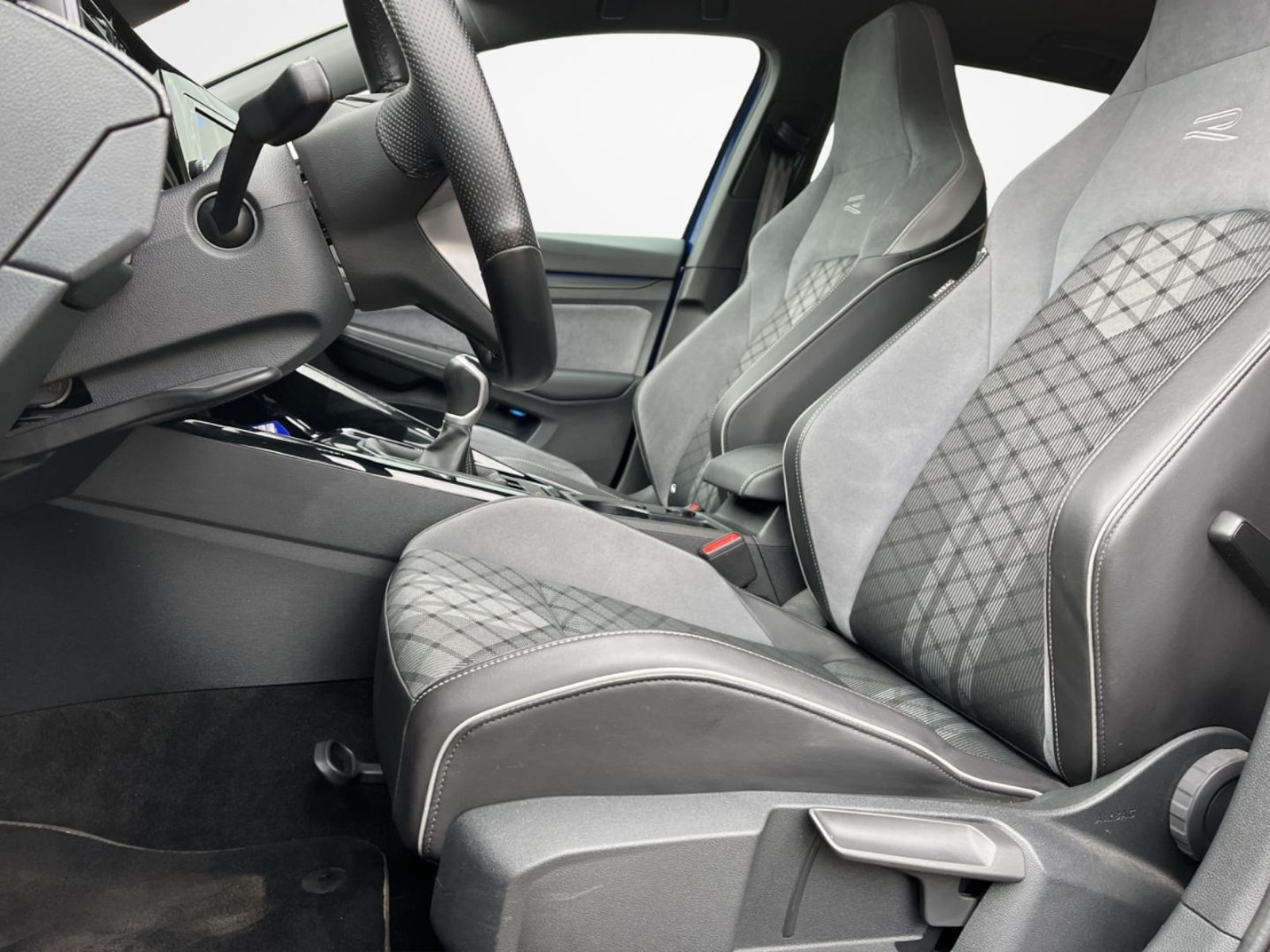 Volkswagen Golf Variant – Bild 8