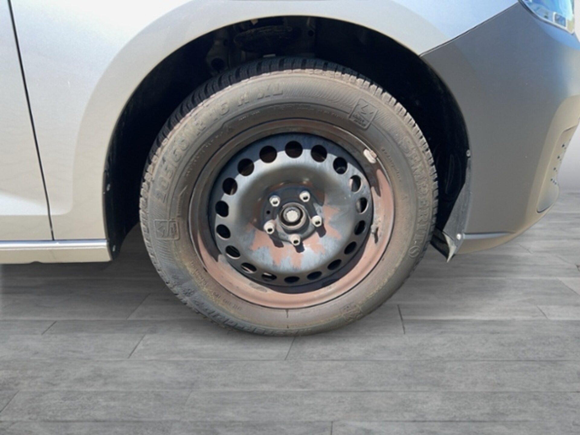 Volkswagen Caddy Basis-Modell