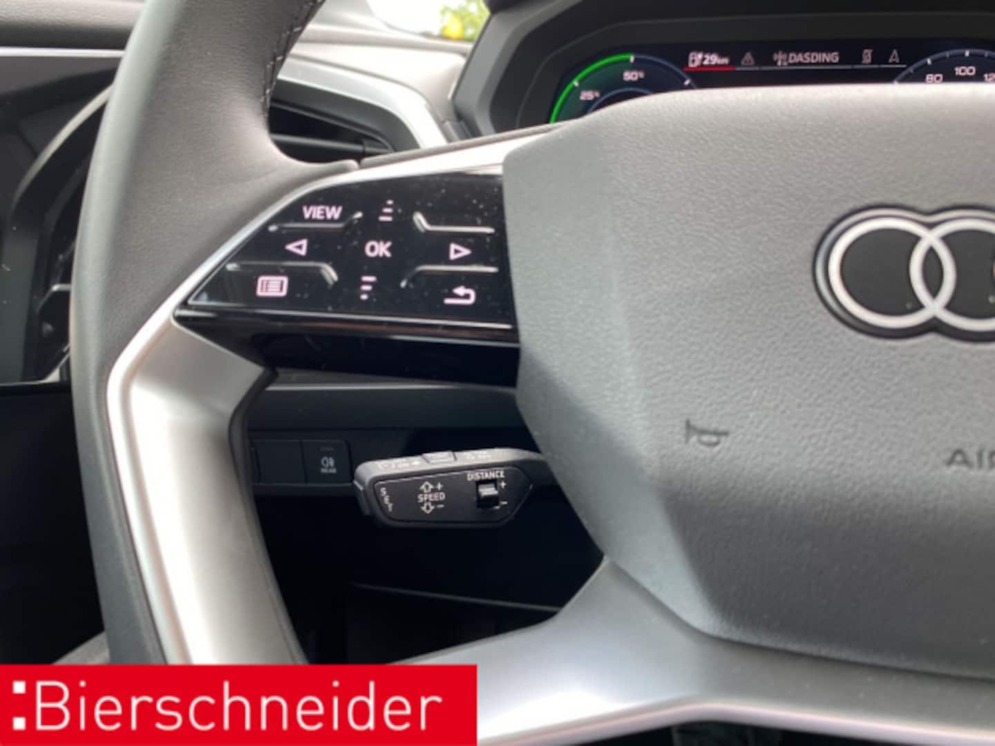 Bild über Audi Q4 e-tron 40 e-tron - für weitere Informationen kontaktieren Sie den Audi Partner