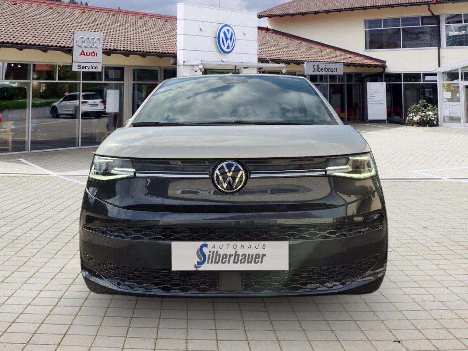 Volkswagen Multivan Langversion – Bild 7