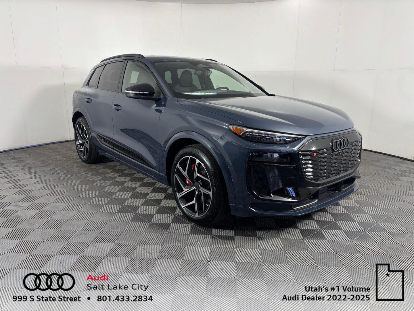 2027 Audi SQ6 e-tron Prestige quattro's photo