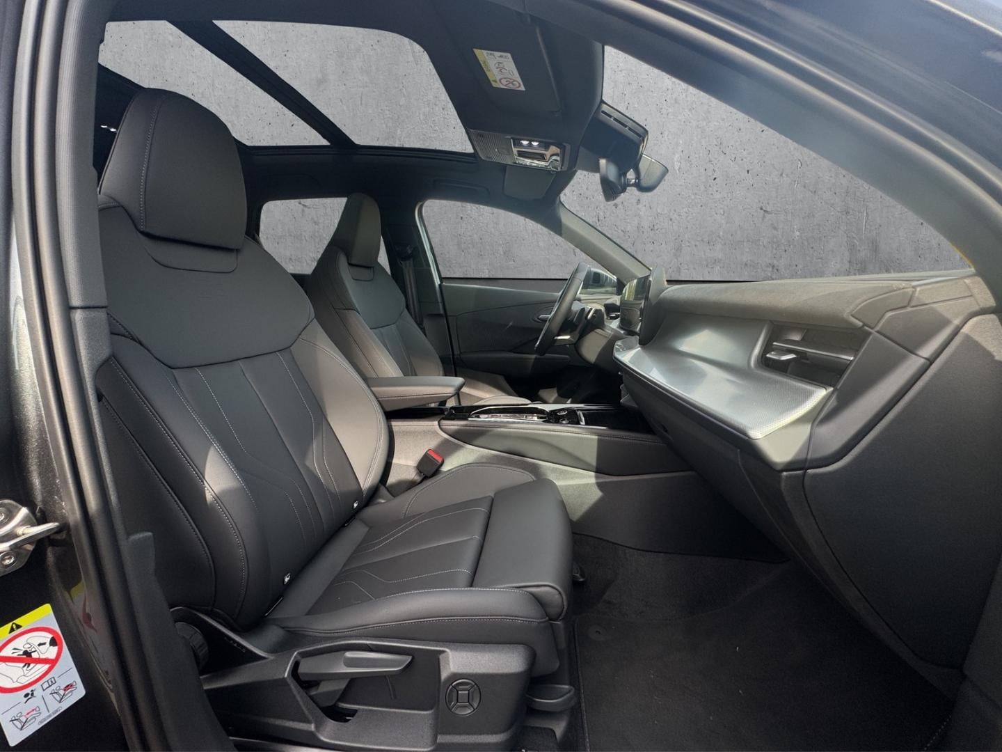 Bild über Audi Q3 SUV TFSI 110 kW S tronic - für weitere Informationen kontaktieren Sie den Audi Partner