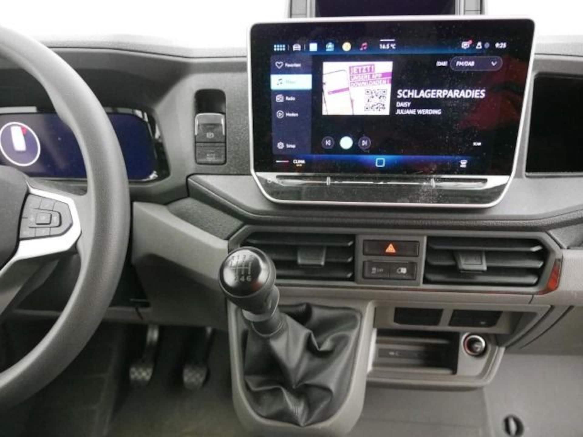 Volkswagen Crafter Kasten langer Radstand