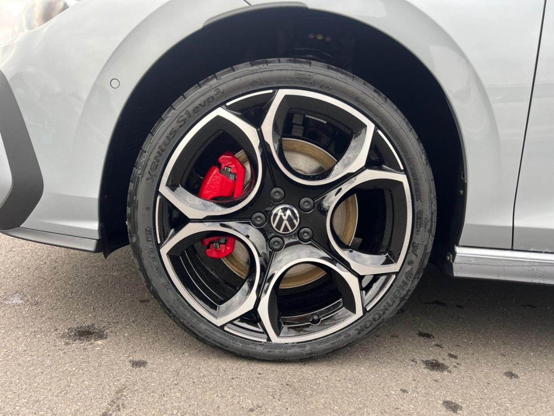 Volkswagen Golf GTI