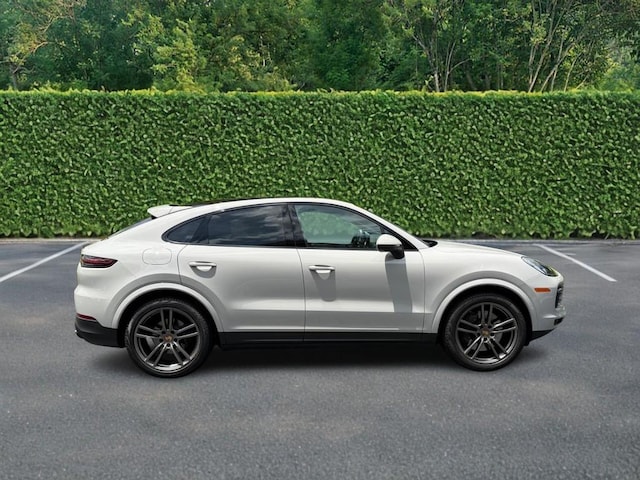 2023 Porsche Cayenne Hybrid