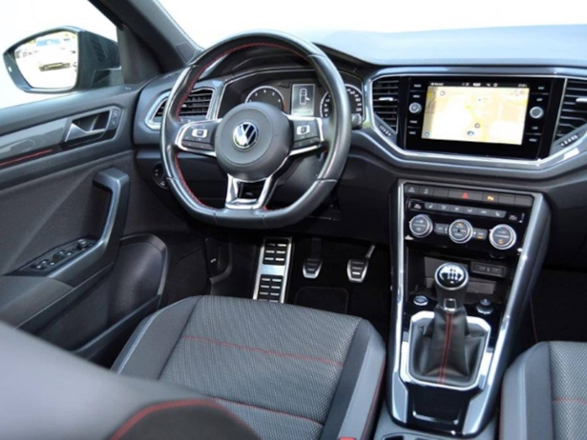 Volkswagen T-Roc Sport