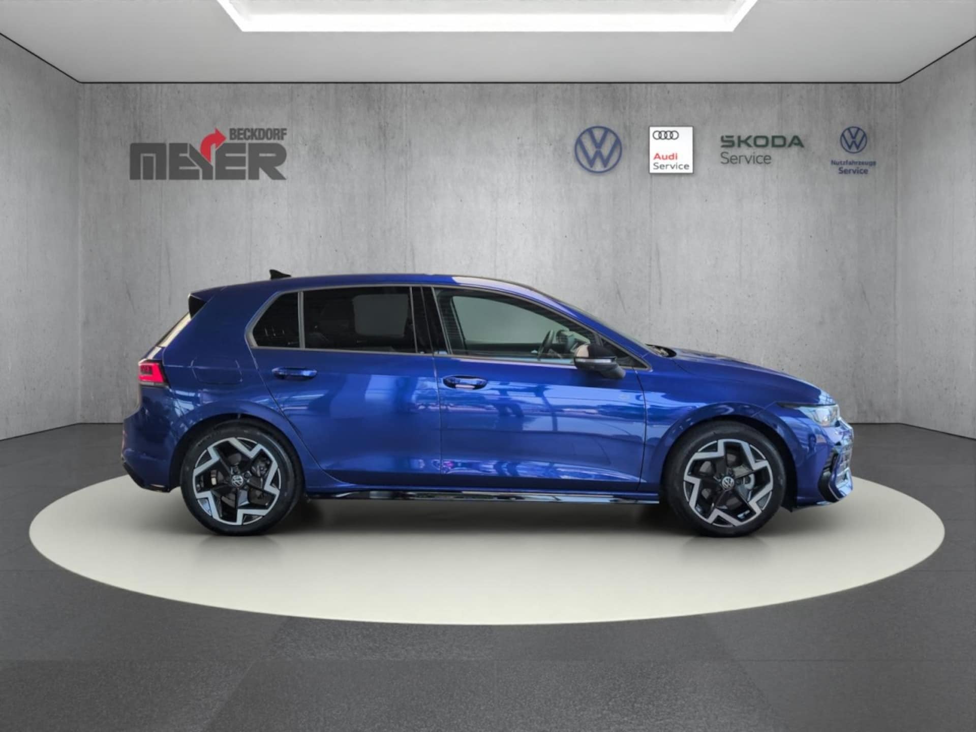 Volkswagen Golf R-Line