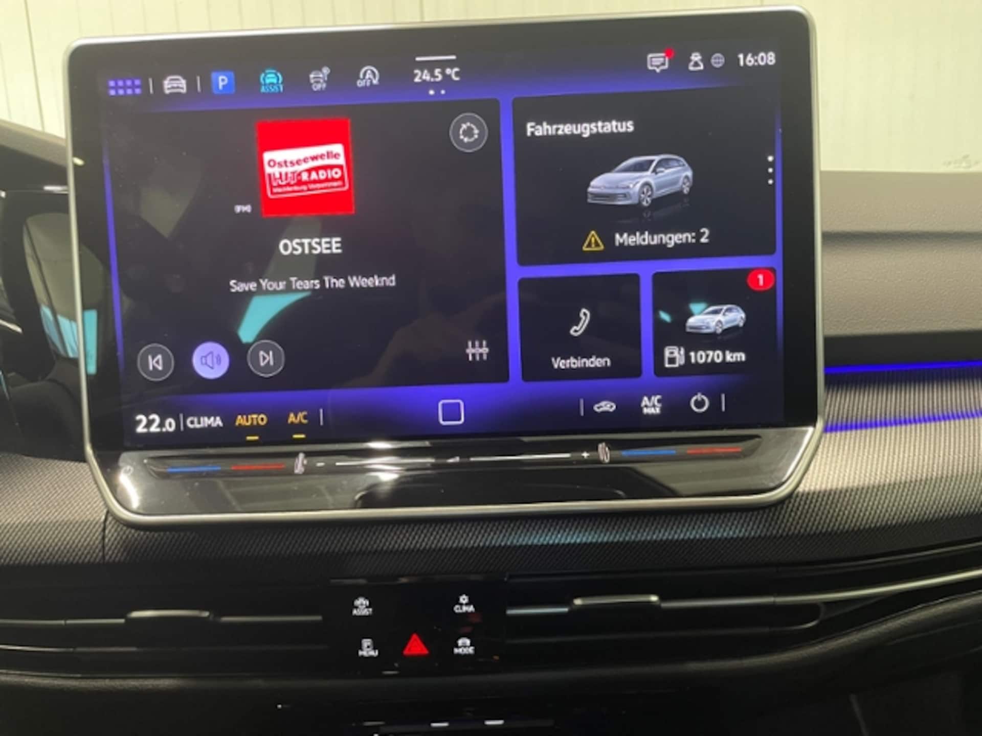 Volkswagen Golf Variant R-Line