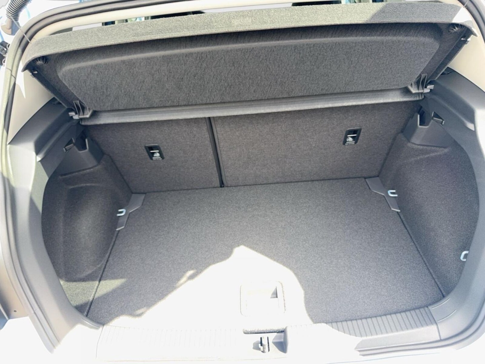 Volkswagen T-Cross – Bild 13