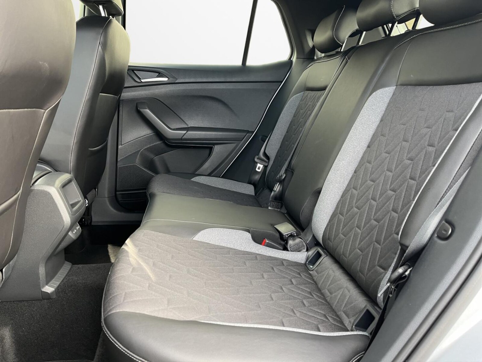 Volkswagen T-Cross – Bild 11