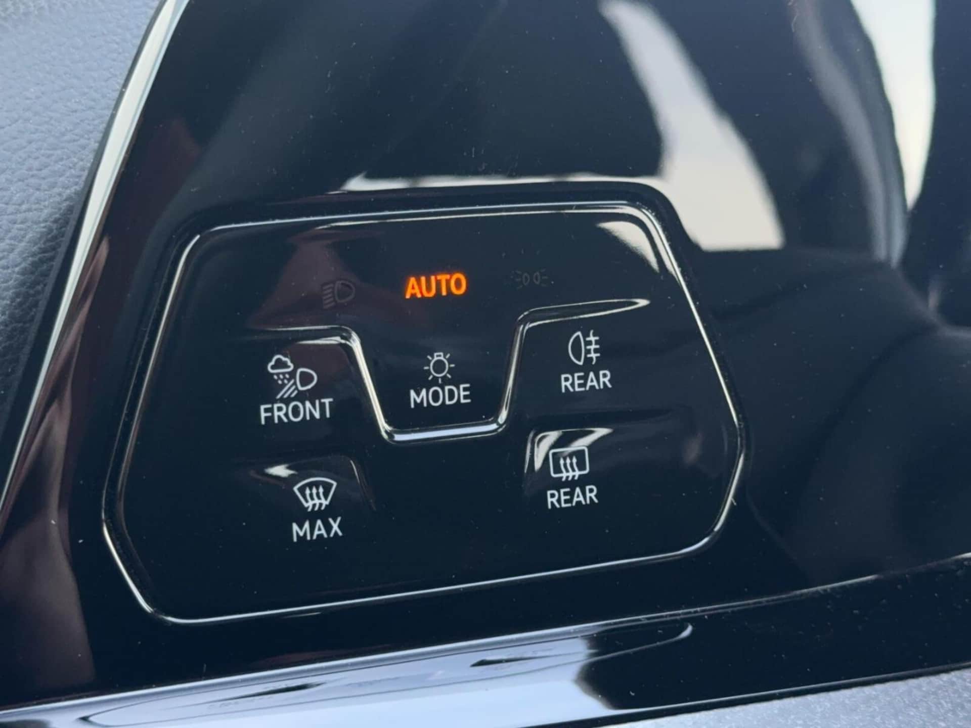 Volkswagen Golf Active