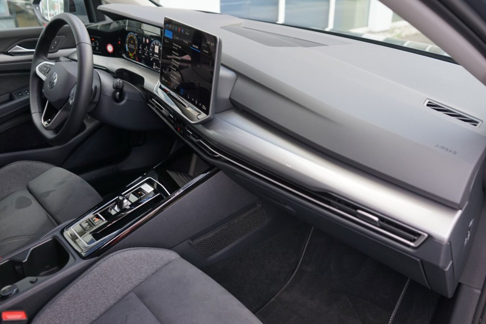 Volkswagen Golf Variant – Bild 7
